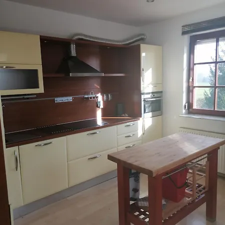 Apartma Jean * Logatec